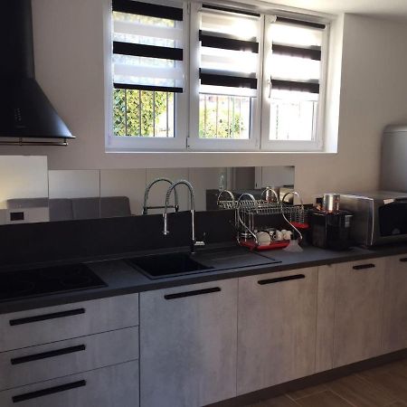 Guest House Persico Desenzano del Garda Bagian luar foto